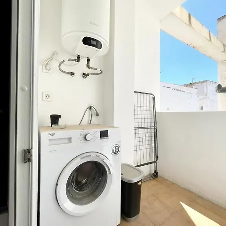 Aprt Apartment *