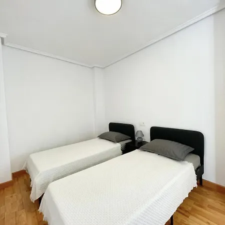 Apartment Aprt *